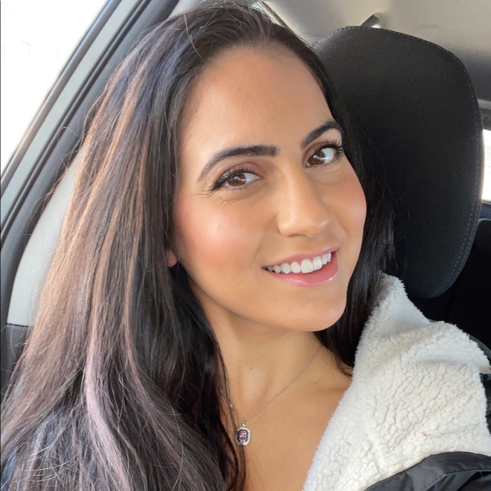 Meet your Posher, Nicole